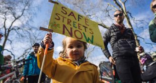 LCC WOMENS PRESS 1 Thousands call for women’s freedom to cycle in London